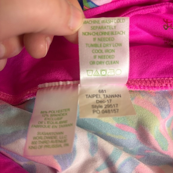 Lilly Pulitzer Luxletic Gumbo Limbo Capri Leggings Colorful Giraffe Print - Picture 11 of 11